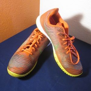 Nike Kobe Mentality Crimson Volt Size 12 Mens 818952-800